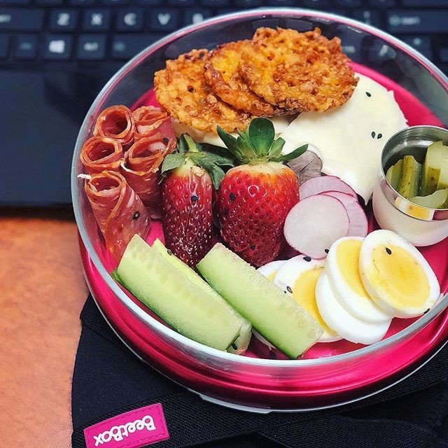 mybeetbox's tweet photo. A fresh, healthy and yummy lunch from @keto_adaptations
.
Bring Lunch and enjoy from your Glass Lunch Bowl.
.
#BeetBox #myBeetBox @myBeetBox #BringLunch #BringIt #GlassLunchBowl #PlasticContainersAreRubbish #PlasticFreeJuly #healthyeating #healthylunch .… https://t.co/HcLOg5ehPQ https://t.co/LCrf4OkEIn