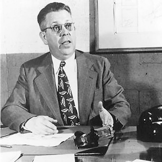 Tomorrows_Eng's tweet image. Percy Spencer, inventor of the microwave oven, was born #OnThisDay in 1894.  Self-taught physicist Percy Spencer became an authority on radar equipment production and won his company, Raytheon, the US government contract to develop combat radar during Wo… ift.tt/2LoyV9A
