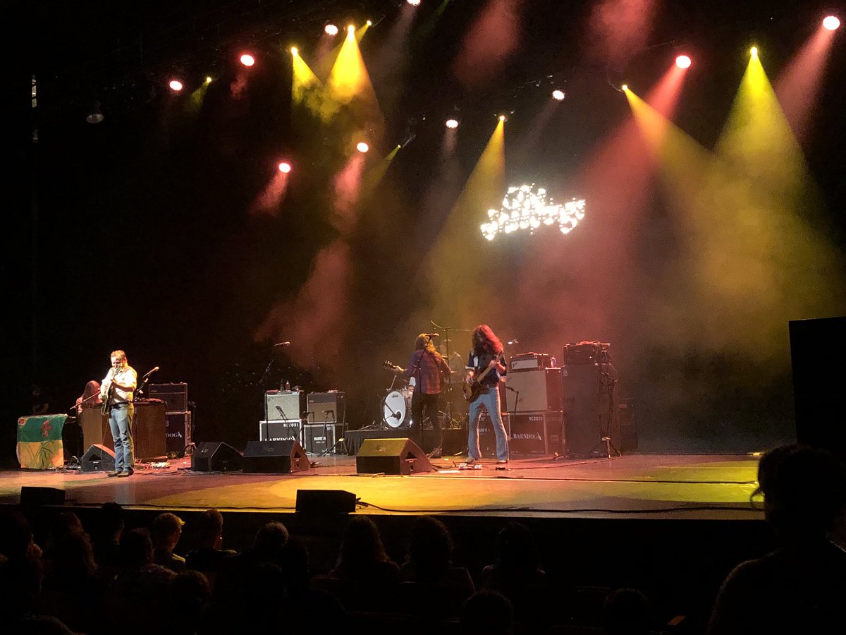 JennKSharp's tweet photo. Awesome show tonight - thank you @AgGrowthIntl! #AIM18 @TheSheepdogs https://t.co/vZPxnIbWML