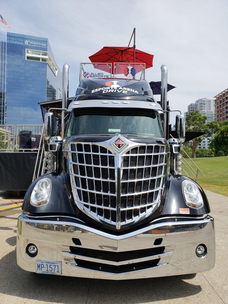 HyperX Truck tweet media