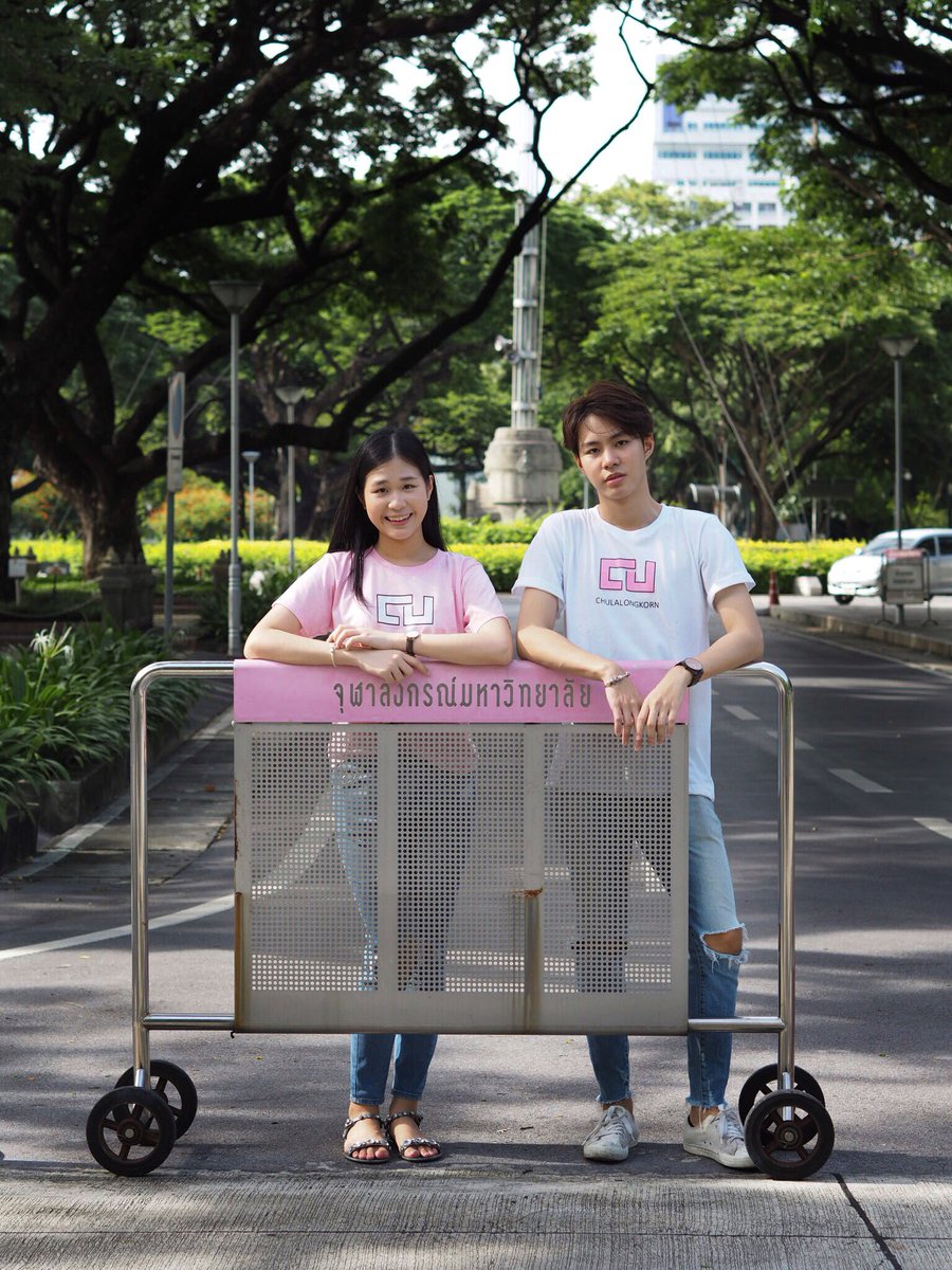 cunitycu's tweet photo. ใครที่ยังไม่มีเสื้อ ร้านเรายังขายอยู่นะ นัดรับวันนี้เลยก็ได้ หรือจะส่งก็ได้ สนใจทักมาได้เลยจ้า #cu #cu102 #cufirstdate #cufirstdate2018 #cufirstdate61 #cushirt #dek61 #TCAS61 #รับน้องก้าวใหม่61 #รับน้องก้าวใหม่ #เสื้อจุฬา #TeamChula #teamcu #sccu85 #intania102 https://t.co/XBqq61G4Gm