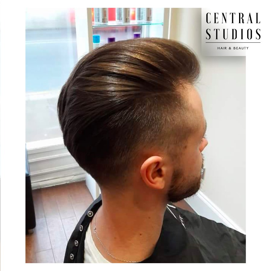 centralstudios2's tweet image. Sleek Haircut with a clean fade ✂️
Contact us on 020 8343 2638 for inquiries.
#hairstyle #haircut #hairstylist #hairstyles #instahair #hairdo #stylish #summer #summerfeels #fade #cleanfade