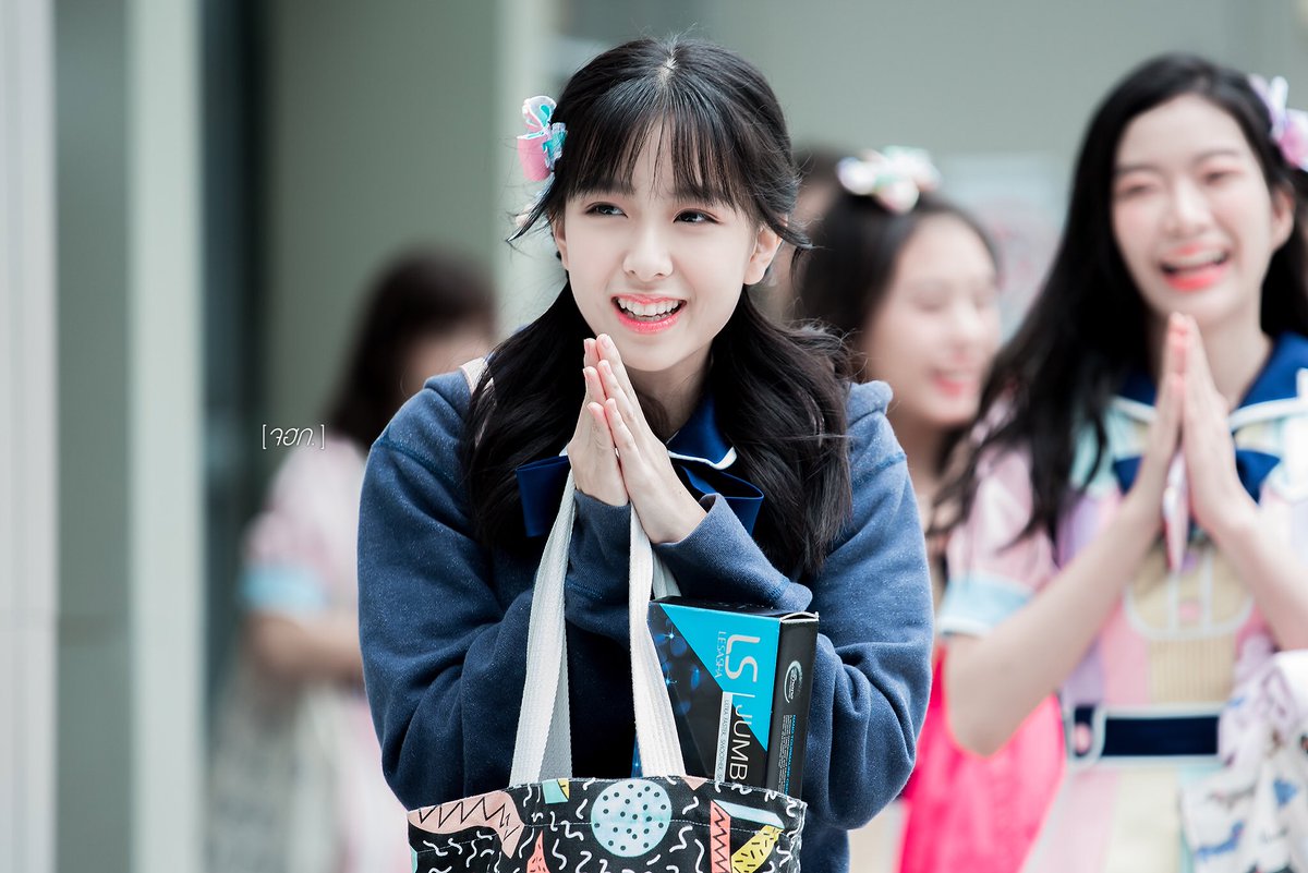 จฮก. tweet media