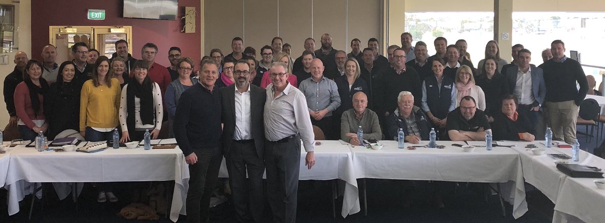 Country_Racing's tweet photo. 📣 The Minister for Racing, @MartinPakulaMP was at today’s club manager to announce $900k of funding for next season. #CountryRacing #ItsGotItAll https://t.co/cQjRmxXQuP