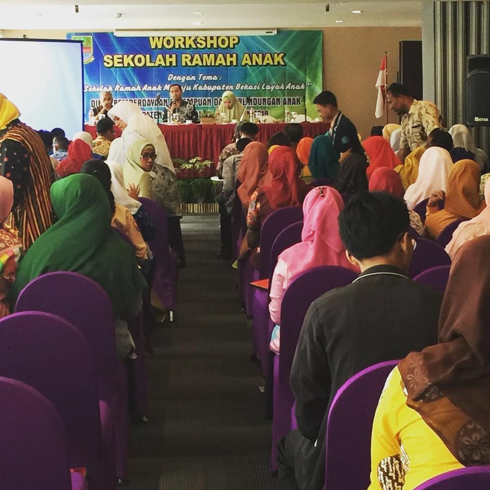 evitelcibitung's tweet photo. Seminar Event Dinas Pemberdayaan Perempuan https://t.co/SxCmyaoQIf