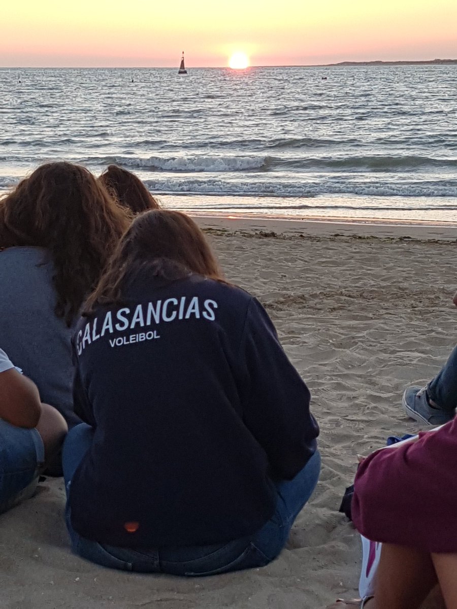 calasanciaspv's tweet photo. #RutaCalasancia18 #CaminandoxlaVIDA Terminando el día dando gracias por todo lo recibido. https://t.co/Hju9PLiq9l
