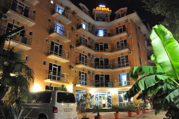 Alien_3's tweet photo. DAVID hotel https://t.co/6wXhAVTf3D