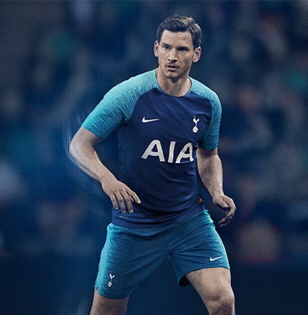 TalkingTHFC's tweet photo. OFFICIAL: Tottenham Hotspur have officially unveiled their 2018/19 home and away kits. #COYS https://t.co/MWcoOza18d
