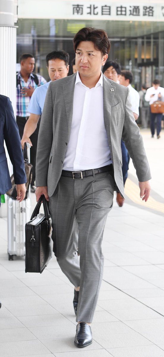 日刊スポーツ #Gコレ 移動写真特集⑦】 広島へと到着した #高橋由伸