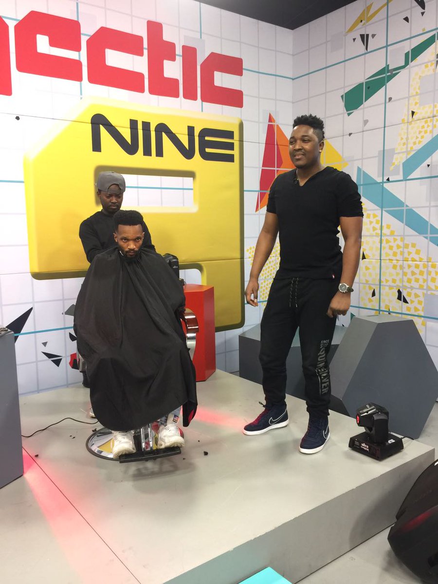 hecticnine9's tweet photo. Yesterday we had @hammiesBarberShop show us how to get the perfect #Madiba Hair cut. As we celebrate Tata madiba we looked back to all the stages in his life, and what shaped him to be who he was.
#Madiba100
#LiveHisLegacy
#hectic9
#birthday https://t.co/jnTive13fM