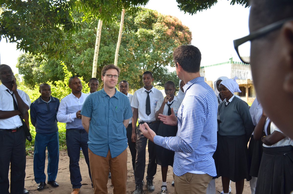 Huria_KE's tweet image. Privileged to have the @USEmbassyKenya during our #CVEClinic in #Bongwe Secondary School. Karibuni Tena.

#CVEPocketDictionary #25coast #AmaniClubs

@tendasasa @UN_Women @GenderInKenya @USAIDKenya @NCIC_Kenya @NCTC_Kenya @crdefenders @AmnestyKenya @HakiKNCHR @Search4GroundKE