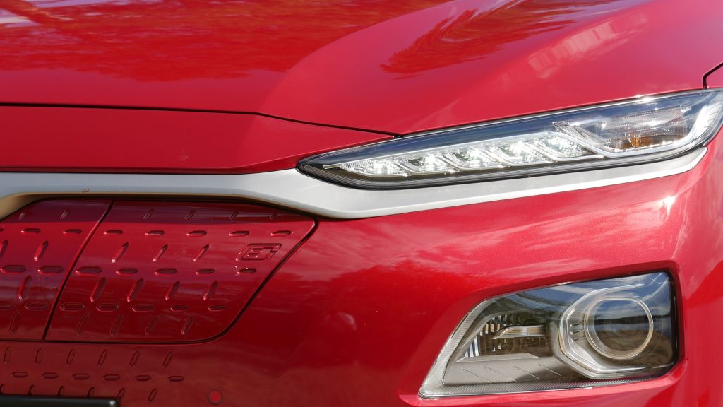 Auto_Propre's tweet photo. #Kona électrique : #Hyundai en a vendu 50 le premier jour 
https://t.co/d7iqJ2uHoR https://t.co/NYjM9u0jAc