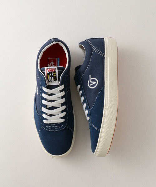 BY_ODAIBA's tweet photo. 【MENS】BYお台場店では、MORE SALE開催中です！

＜VANS＞ PARADOX
シュータンやサイドのマークのワンポイントが印象的です。配色のステッチがアクセントとして効果を発揮します。
¥9,000（+TAX） https://t.co/MCIEd9eRZG