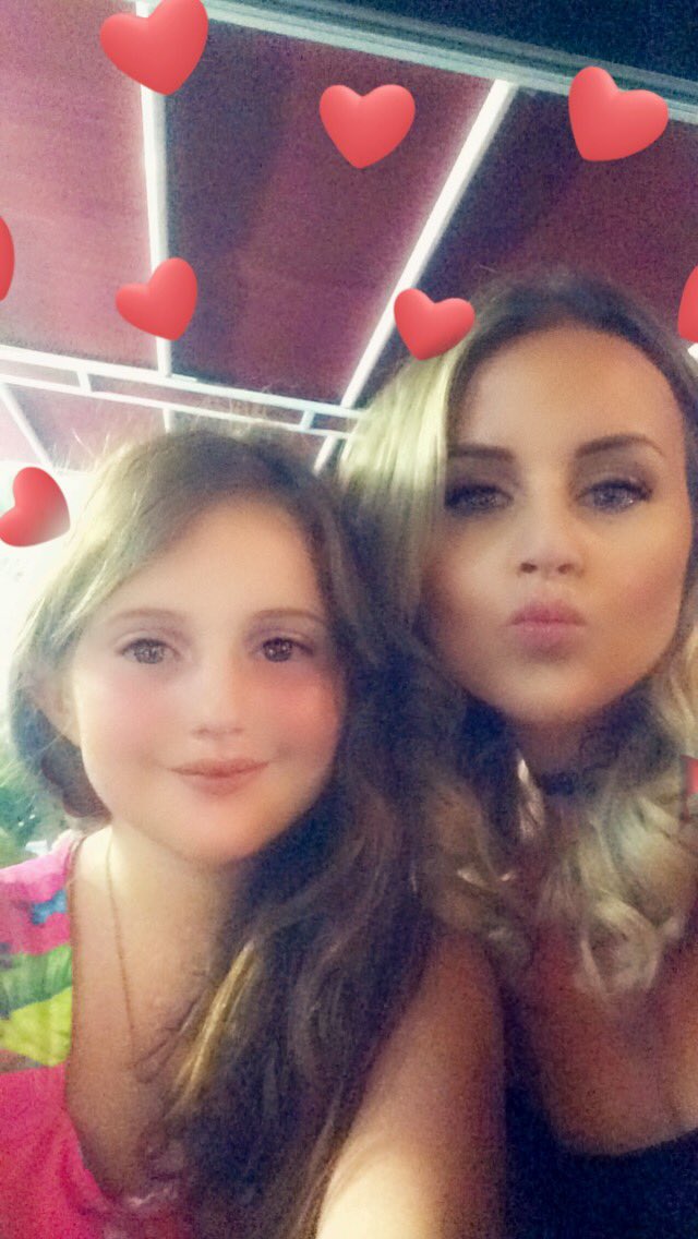 GemmaBerry18's tweet photo. Making memories! #Italy2018 ❤️🇮🇹 https://t.co/bxFhpK7QvC