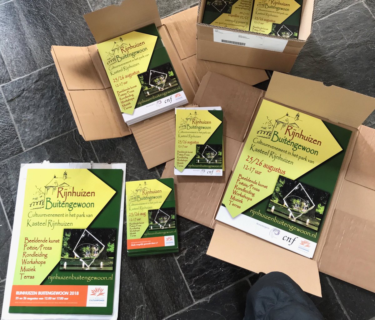 Posters en flyers op te halen bij KunstGein podium vanaf vrijdag 20 juli (wo-do-vrij-za van 13 tot 17 uur).