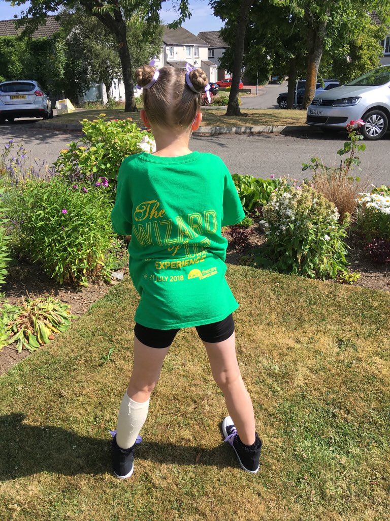 alison_fallens's tweet image. Good luck to my little munchkin in the @BeyondBway production of Wizard of Oz @holy_primary @johnfallens85 @fullhousejhm #ftybr