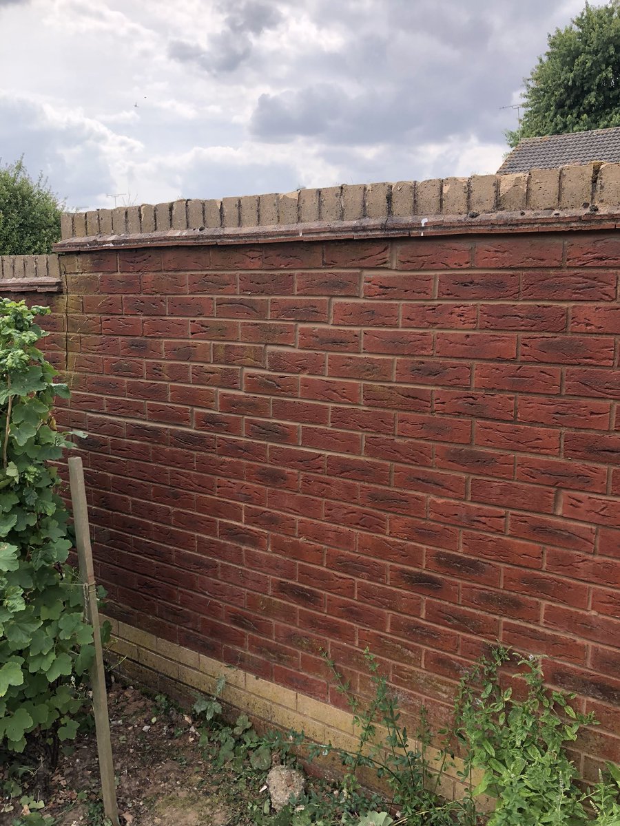 Mbuildservices's tweet photo. Structural repairs all done. Every 4 course reinforced with Helical bar and resin. Then every course repointed. @HiltiGB @Permagard_UK  #dustfree #structuralrepairs #reinforcment https://t.co/WPfDmhVRKM