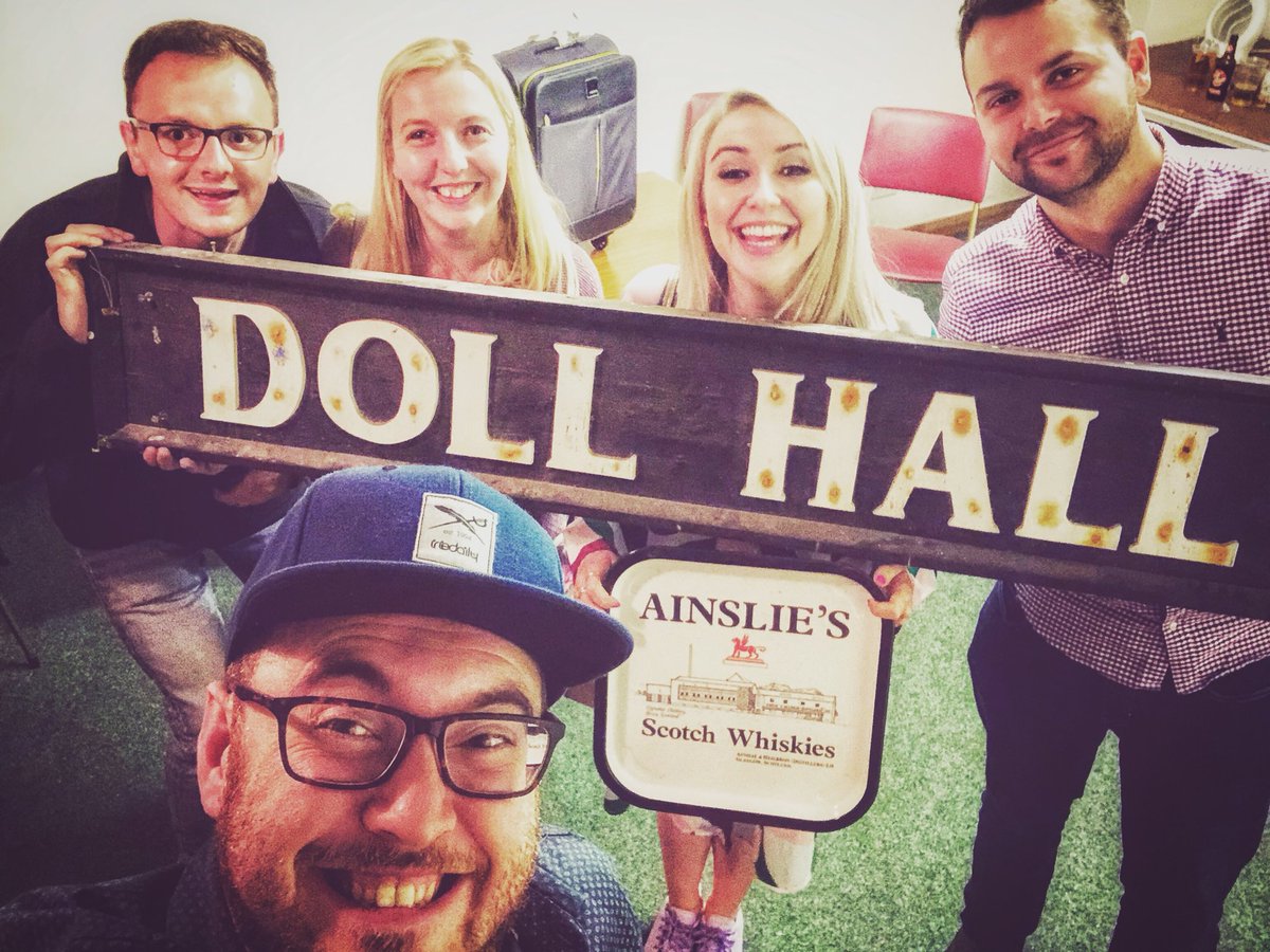 Lovely time at the Sutherland Sessions with <a href="/barluath/">Barluath</a> last night 😃🎶👍 #DèthaDollbabydoll <a href="/AinsleyHamill/">Ainsley Hamill</a> <a href="/joydunlop/">Joy Dunlop</a> <a href="/Fi_Dunn/">Fiona Smedley</a> #allthegaelic