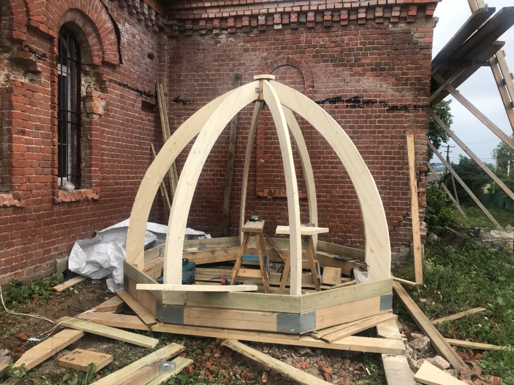 malaxmo's tweet photo. Изготовлена часть бедующего купола на Храм в с. Яковлево! Работа движется медленно, но верно! Слава Богу! https://t.co/6niuiS9KuU