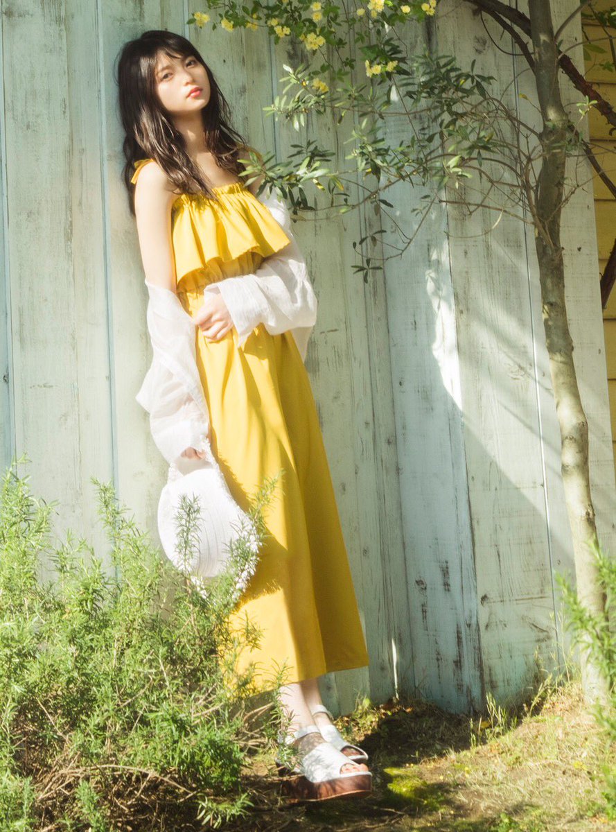 2012 YELLOW C A 乃木坂　齋藤飛鳥　BLT 2枚