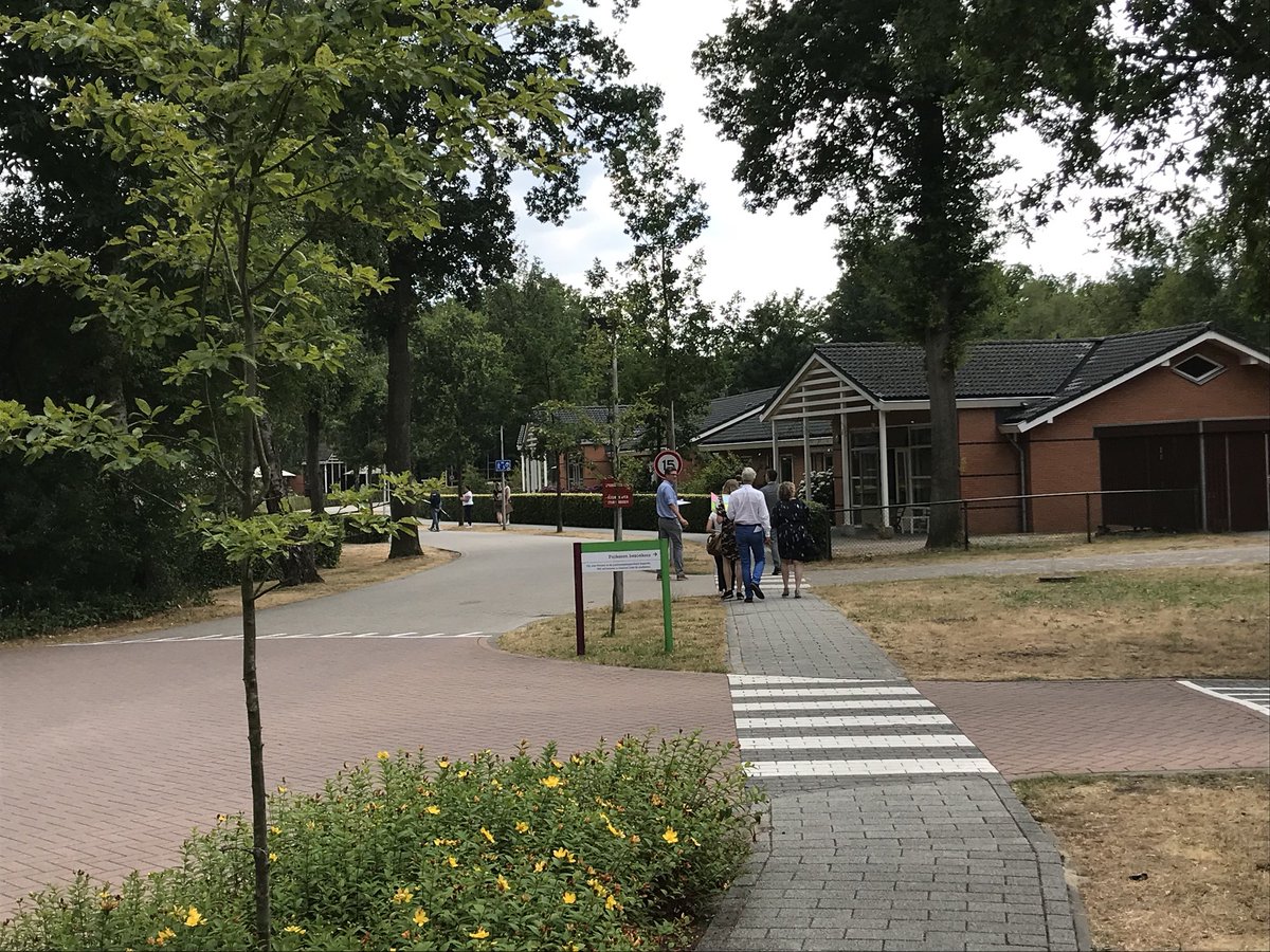 harry_bosma's tweet photo. Samen werken aan een goed leven is ook kijken hoe techniek en innovatie ons kan helpen. Vanmiddag een data-wandeling in het kader van “smart #Nieuwenoord”. Samen met bewoner, verwanten, collega’s @Amerpoort en geïnteresseerden vanuit bedrijfsleven #inspiratie https://t.co/cnZUeh0HBH