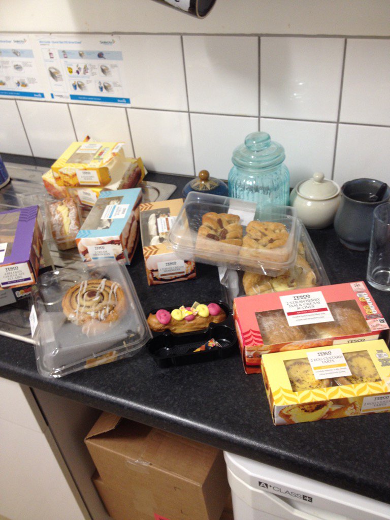 Lesley_A_Kent's tweet photo. A few goodbye cakes from our lovely Hugh McGill 🍰 https://t.co/R51NZ7iI7q