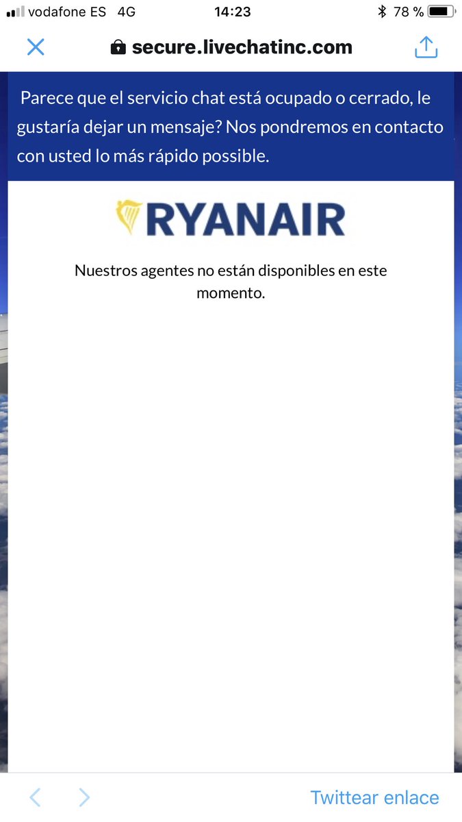 lorenaortizm's tweet photo. @Ryanair_ES esta es toda la ayuda prestada desde ayer 😡. Necesito una solución ya. https://t.co/gfPxF3zbHo