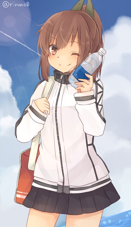 Makotosama_85's tweet photo. Shioi-chan durante el campamento de verano #I401 #Shioi #Kancolle #KantaiCollection https://t.co/2uz1FpmR6m