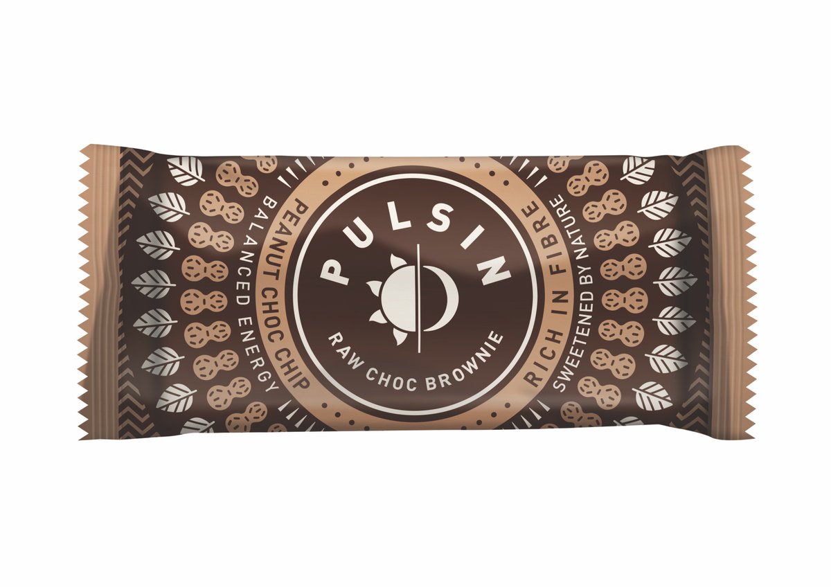 FFFoodAwards's tweet photo. **Correction!!** New packaging for GOLD winner @pulsinandbeond 's Peanut Choc Chip Raw Choc Brownie 'Great texture & crunch. Flavour is spot on, not too sweet.' 'Good price point.’ 'Rich & chewy'
#FFFA18 Bars sponsored by @SynergisFF
https://t.co/pkHib8suiY https://t.co/m4EUfgnGkm