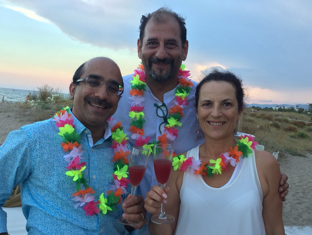 ElenaAltemir's tweet photo. With the #Euromic Young Leaders #summercamp2018 talking about how cultural differences matter in the MICE industry @VíctorCañizares, @HasanDinc, @RajeevKohli, @Graupix 
#Barcelona, #onestepforward, #education, #wearethefuture, #sagradafamilia https://t.co/BOvhscrBXu