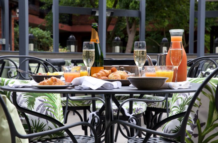 #Breakfast is served on our beautiful outdoor terrace. Join us al fresco today - bit.ly/2mmJZ8T
