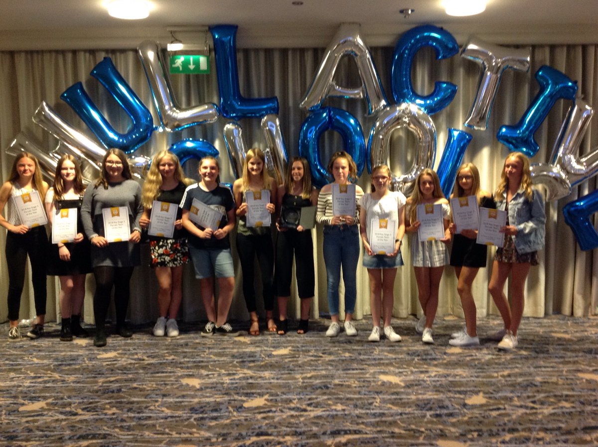 HullActiveSch's tweet photo. Well done to St Mary's U13 Girls Football Team for being awarded 2018 Key Stage 3 Female Team of the Year #HASawards https://t.co/uqvUbIxVE7