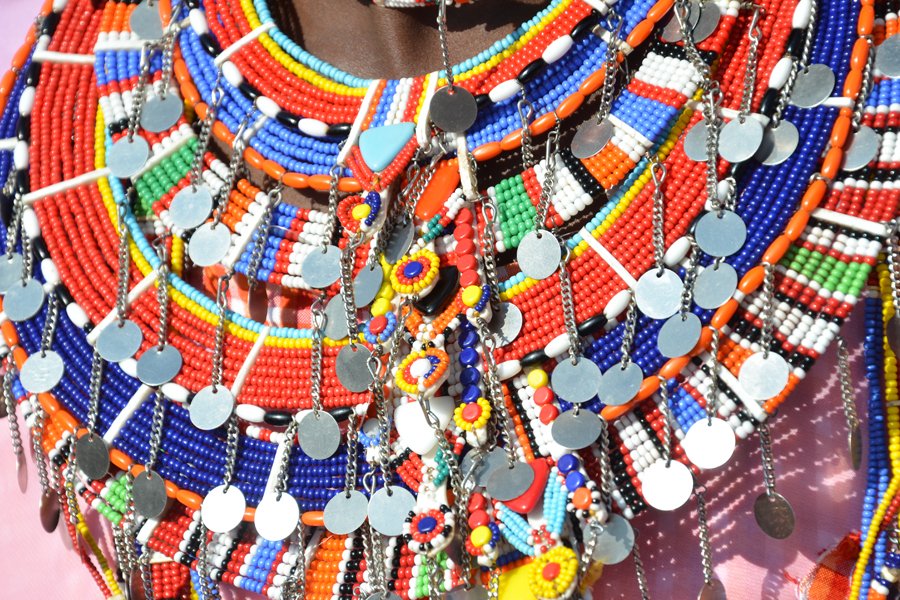 wildlifedirect's tweet photo. The art of beading is passed down from generation to generation among Maasai women forming the culture of pastoral communities in Kenya. Through #Fashion4Wildlife, we empower women in Imbirikani, Amboseli to be community stakeholders. Discover more 👉👉 https://t.co/4tYS1Wan88 https://t.co/mQRpxGqls3
