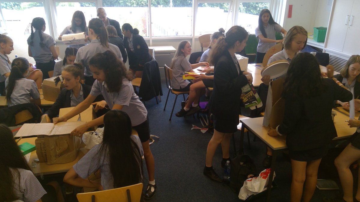 DCHS_Geography's tweet photo. Yr 9 Enjoying the challenge of creating makeshift homes #theurbanworld #reallifegeography https://t.co/MSdq0ZLtpR