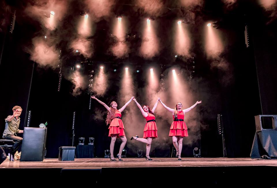 SwingCocktElles's tweet photo. @SwingCocktElles fête la 100ème #OFF18 #Avignon #presse #festival #event #musique #swing #Jazz #theatre Essaion 11h30 ! @France3Provence @Francetele @ruquierofficiel https://t.co/2BbfQxgbYc