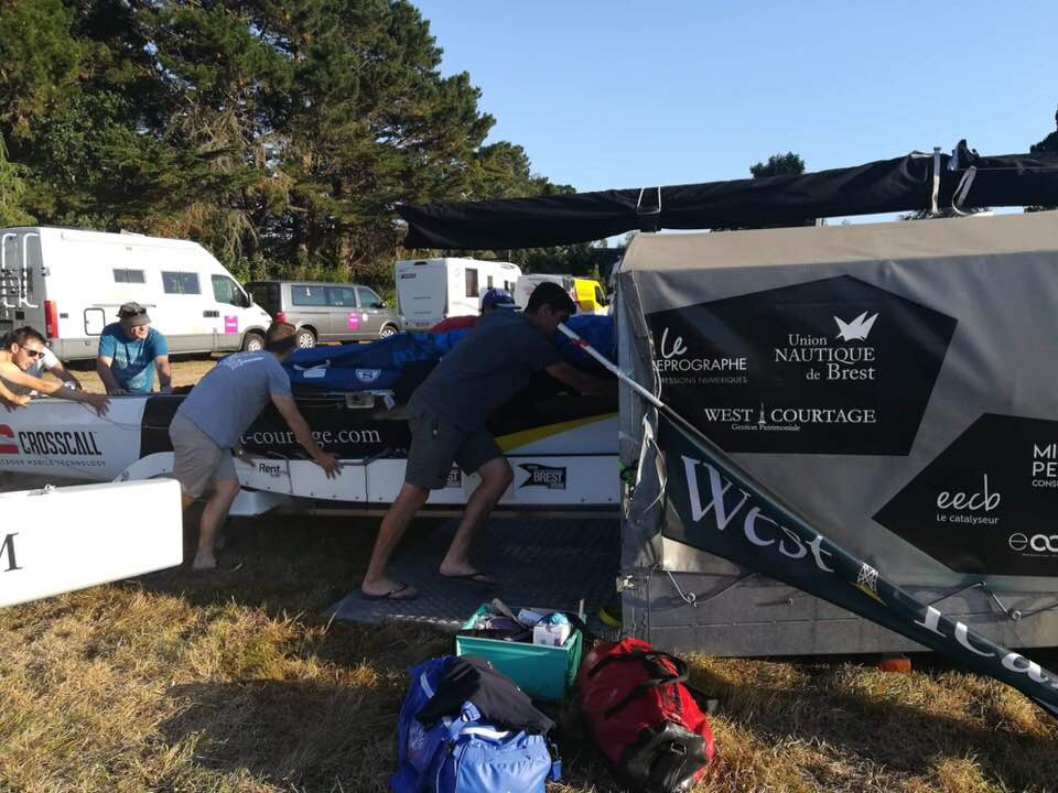 WestTeamBrest's tweet image. Arrivée à #Hyères et préparation du bateau pour la course.

west-team.fr/actualites-voi…
#UNB #EcoleNavale #Brest