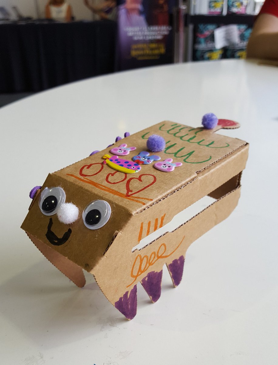 StevieP_UK's tweet photo. Had fun at @HYPERJAPANevent with these @NintendoUK Labo add ons! Clever idea #MyLabo #HyperJapan https://t.co/hvifr7vf4Z
