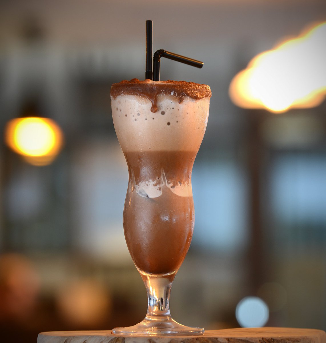 Congratulations to the team in Hilton Dublin Kilmainham's Broyage Bar, which has been shortlisted for the Southern Comfort People's Choice Award for Best Bar in Dublin 2018! 👏 🎉 

To vote please follow this link: 
goo.gl/forms/KxJXPOZL…

#BarAwards2018