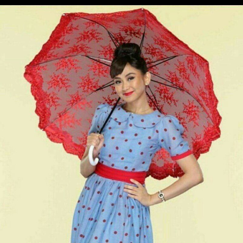 1208Aicon's tweet photo. 👈 My New Profile Pic!😍 @JustSarahG #MissGranny  #PrettySG 😙 https://t.co/VwSRpWk9Jn