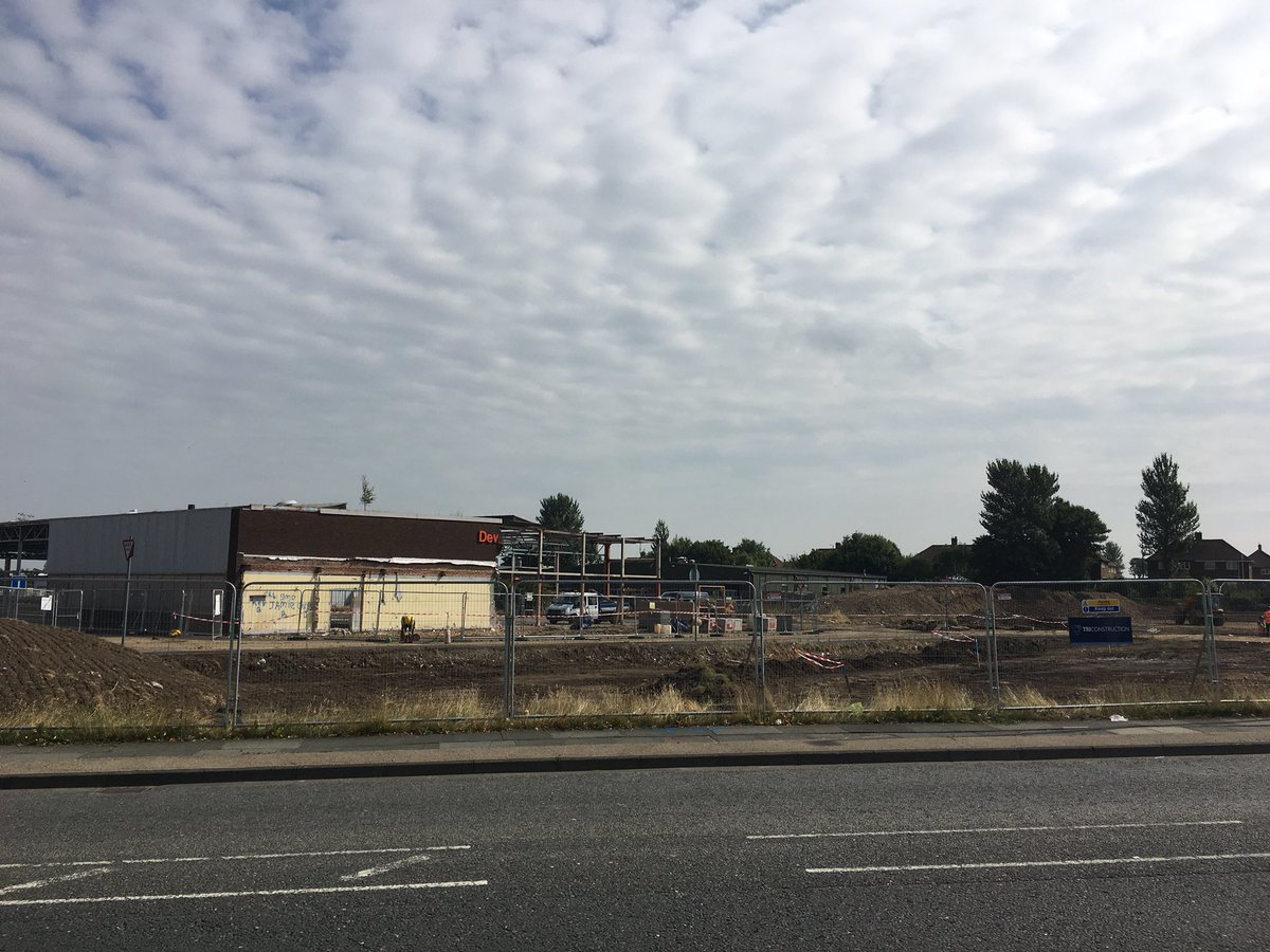 Great to see Tri Construction <a href="/tricon333/">Tri Construction</a> on site at <a href="/uklandestates/">UK Land Estates</a> Pennywell site progressing demolition and enabling works for mixed use development that will transform a gateway into Sunderland.