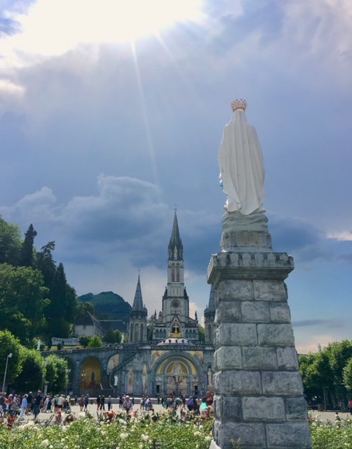 NALVolunteers's tweet photo. Do you feel called to serve in @lourdes_france and meet Our Lady in the Grotto? Spots are still available on our September and October pilgrimages, and #volunteers are needed! https://t.co/rA2FmD9zZe
Give @NALVolunteers a call at 315-476-0026 to learn more! https://t.co/SQLPWa6ui0