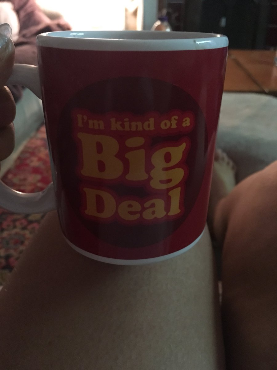 RebeccaLucia7's tweet photo. Drinking tea out of my Anchorman mug this morning, finding it oddly motivational 👌 ☕️ 

#imkindofabigdeal
#peopleknowme https://t.co/TatAR6Zmcm