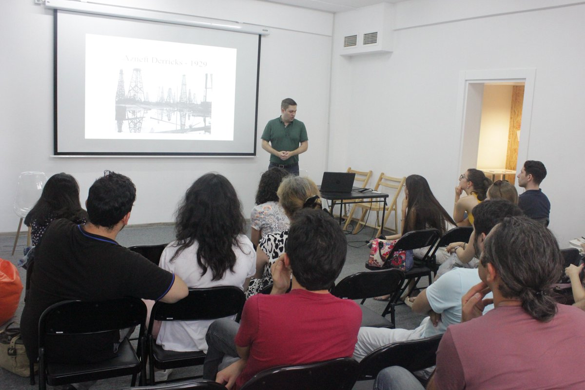 CRRC_AZ's tweet photo. Jonathan Sicotte talks about Baku`s oil history between 1917-1928, within the framework of "Work-in-Progress" series. 
#CRRCAZ #EPFAZE #Baku #Azerbaijan #Oil #WiP https://t.co/24LX5zDK45