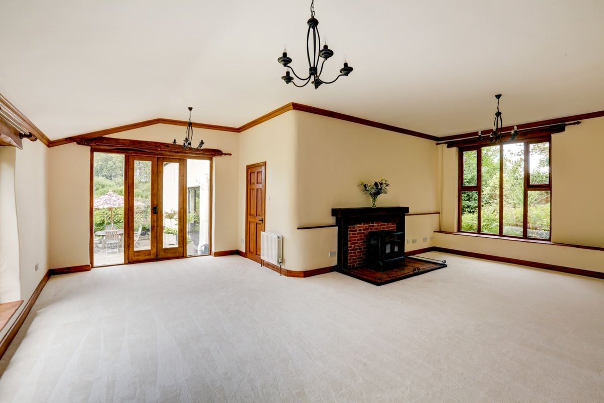 NorwichChewtonR's tweet image. Charming home in #ringland four bedrooms and #oneacre #open house Saturday 21st July
Contact Joanne Pennells for further info #chewtonrose