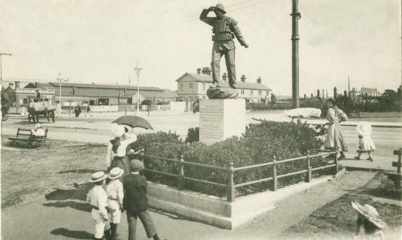 Today's #ThrowbackThursday has to be an easy one. Can you guess where this image was taken? Last week we had Wellers News agent on St John's Road, Margate  #tbt #thanet #kent