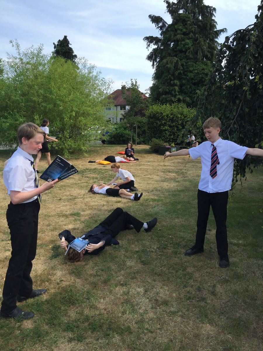 CWLCandSF's tweet photo. Year 7 performing scenes from A Midsummer Night’s Dream in our reading garden. https://t.co/yaDzb9NY9V