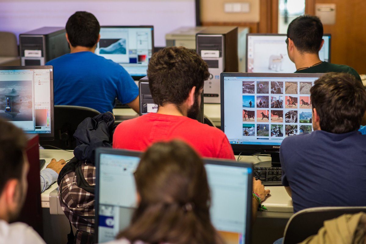 encampusuc3m's tweet photo. No te olvides de tu #aulavirtual en vacaciones: https://t.co/61mFTxkdRV  #aulas24x7 #isec #tecnología #trabajamosparati #uc3m #serviciosencampus #uteda https://t.co/HeCwjDfopP