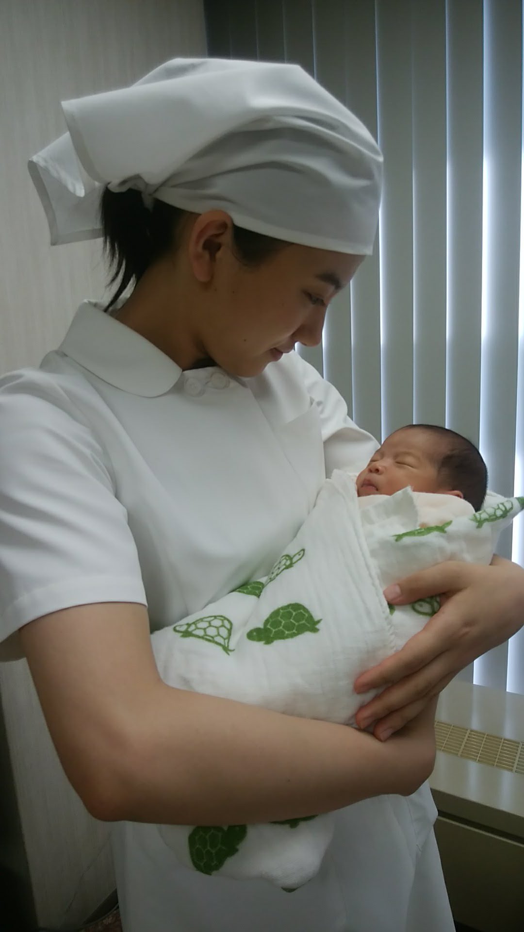 O Xrhsths nhkドラマ Sto Twitter 透明なゆりかご いよいよ明日 はじまります 原作 沖田 華 脚本 安達奈緒子 出演 清原果耶 瀬戸康史 水川あさみ 原田美枝子 番組hpで10分pr 2分動画など ぜひご覧を T Co Nci1p5aae1 O Xrhsths nhkドラマ Sto Twitter 透明なゆりかご いよいよ明日 はじまります 原作 沖田 華 脚本 安達奈緒子 出演 清原果耶 瀬戸康史 水川あさみ 原田美枝子 番組hpで10分pr 2分動画など ぜひご覧を T Co Nci1p5aae1