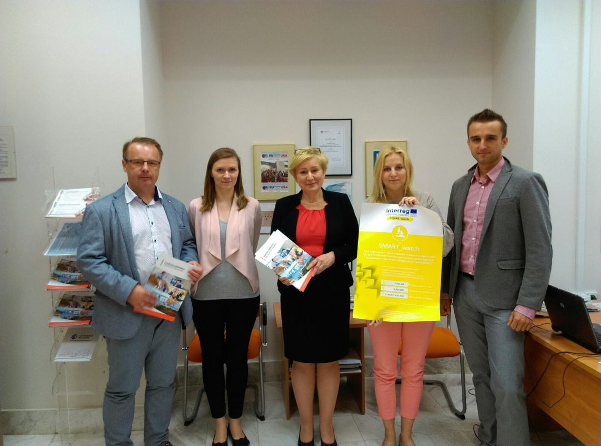 SMARTwatchS3's tweet photo. External audits to examine the nature of the function in the environment of smart regional specializations at Lublin Institutions of Business Environment
As part of the SMART_watch, the Lubelskie Voivodeship managed to carry out the external audits at more than 3 institutions. https://t.co/JoANTyzTVr