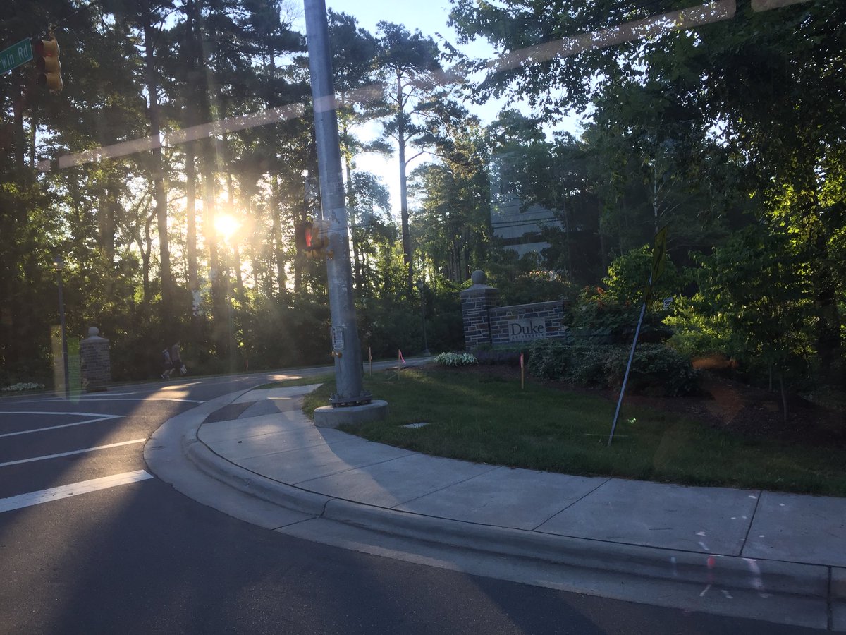 TriangleWestTPO's tweet photo. Chapel Hill at 6:50 and Duke/Erwin before 7:15 on @GoTriangle #405. Emails done! Twitter scanned! Enjoying the sunrise. #TryTransitThursday #Tryityouwilllikeit https://t.co/EVUlJqwOOu